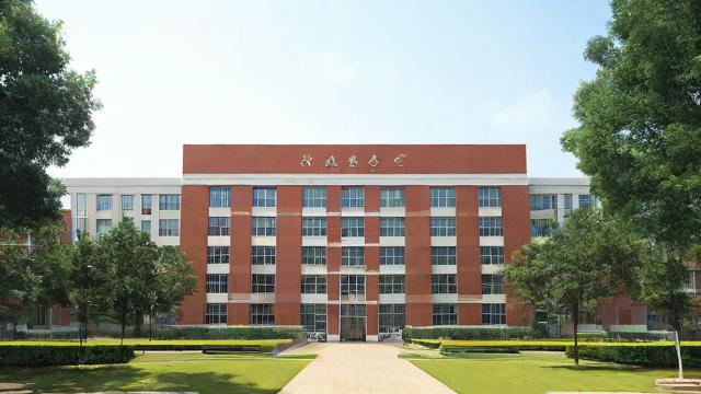 华侨黄冈中学究竟怎么样？-第2张图片-益智教育网