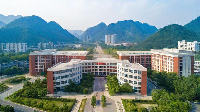 恩施市金峰高中怎么样-第1张图片-益智教育网