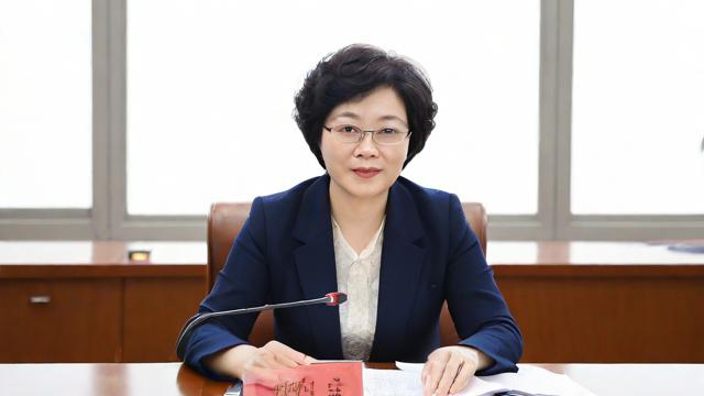 朱萍老师在世外中学的教学风格和学生评价如何?-第1张图片-益智教育网 朱萍老师在世外中学的教学风格和学生评价如何?-第1张图片-益智教育网