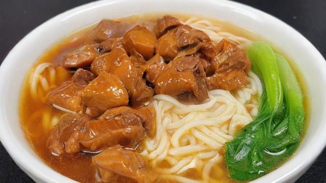 金河中学的伙食好吃吗？真实学生评价分享-第1张图片-益智教育网