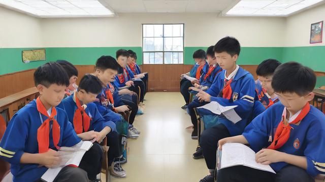 龙赛中学创新班的教学成果如何?-第2张图片-益智教育网 龙赛中学创新班的教学成果如何?-第2张图片-益智教育网