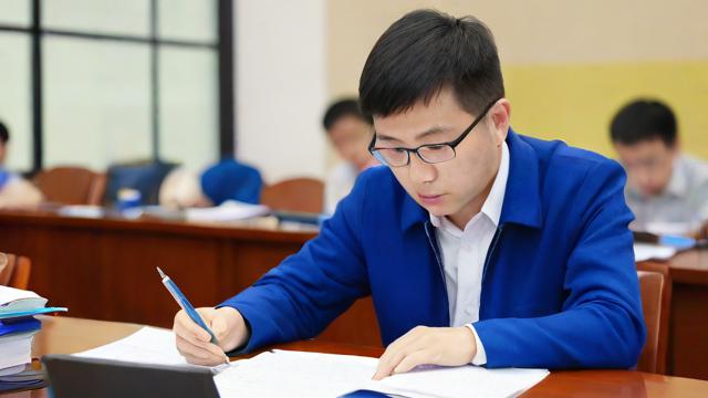 中考报考师范，未来就业前景如何？-第1张图片-益智教育网