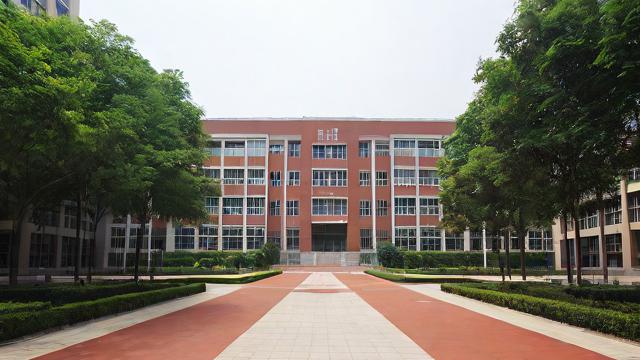 重庆桥中学怎么样,重庆桥中学的教育质量如何?-第2张图片-益智教育网 重庆桥中学怎么样,重庆桥中学的教育质量如何?-第2张图片-益智教育网