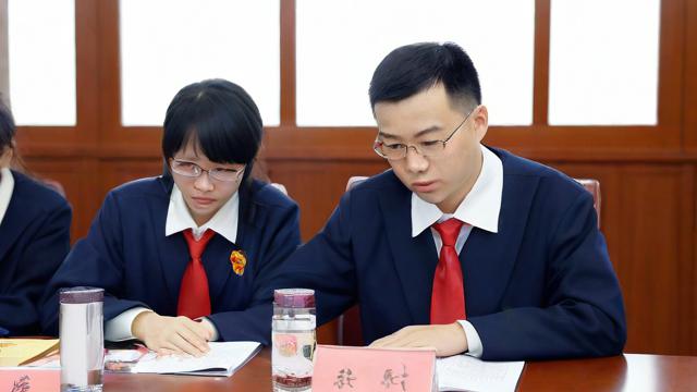 十九中升学率如何?最新数据与排名解析-第1张图片-益智教育网 十九中升学率如何?最新数据与排名解析-第1张图片-益智教育网