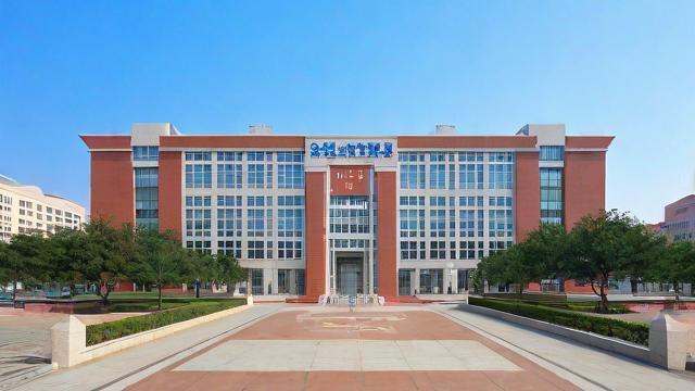 青岛17中学的教学质量和校园环境如何?-第2张图片-益智教育网 青岛17中学的教学质量和校园环境如何?-第2张图片-益智教育网