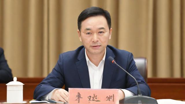 研究生完玉琨如何成为学术探索与专业成长的典范?-第1张图片-益智教育网 研究生完玉琨如何成为学术探索与专业成长的典范?-第1张图片-益智教育网