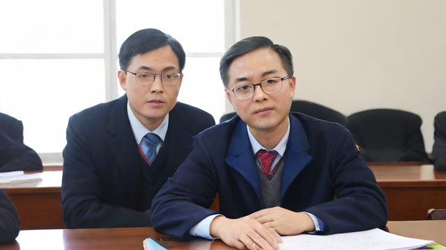 如何恰当地向研究生导师表达感激和敬意?-第1张图片-益智教育网 如何恰当地向研究生导师表达感激和敬意?-第1张图片-益智教育网