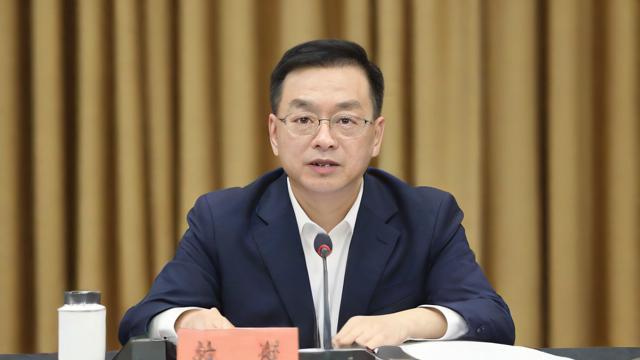 张一是谁?他的研究生生活有哪些亮点和挑战?-第2张图片-益智教育网 张一是谁?他的研究生生活有哪些亮点和挑战?-第2张图片-益智教育网