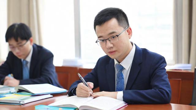 提前修读研究生课程,真的能为未来学习铺路吗?-第2张图片-益智教育网 提前修读研究生课程,真的能为未来学习铺路吗?-第2张图片-益智教育网