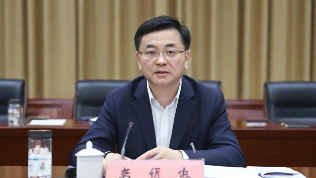 陆强研究生,他是如何成为学术界的璀璨明星的?-第1张图片-益智教育网 陆强研究生,他是如何成为学术界的璀璨明星的?-第1张图片-益智教育网