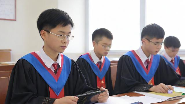 研究生禁止考研辅导,背后原因究竟是什么?-第1张图片-益智教育网 研究生禁止考研辅导,背后原因究竟是什么?-第1张图片-益智教育网