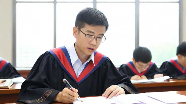 研究生请假期间找工作,是否会影响学业和就业前景?-第1张图片-益智教育网 研究生请假期间找工作,是否会影响学业和就业前景?-第1张图片-益智教育网
