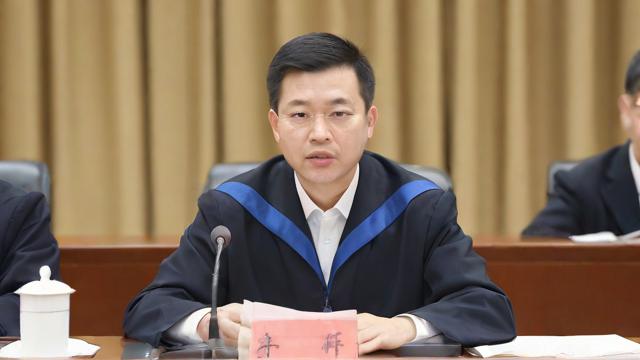 研究生考本科岗工资低吗？现实困境与理性选择-第2张图片-益智教育网