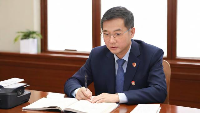 公务员考试中取得最高分的秘诀是什么？-第2张图片-益智教育网