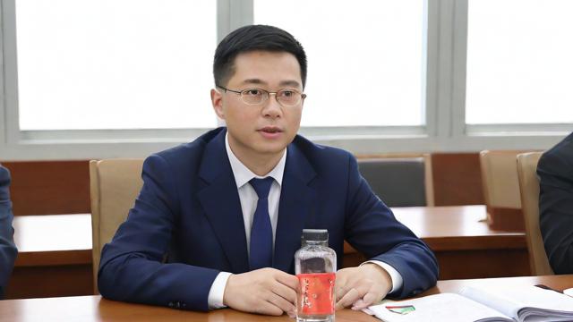 公务员考试究竟涵盖哪些考试内容?,公务员考试都考些什么样的内容呢?,公务员考试的考试内容都包括啥?,公务员考试具体都考些什么呀?,公务员考试到底考什么内容?-第1张图片-益智教育网 公务员考试究竟涵盖哪些考试内容?,公务员考试都考些什么样的内容呢?,公务员考试的考试内容都包括啥?,公务员考试具体都考些什么呀?,公务员考试到底考什么内容?-第1张图片-益智教育网